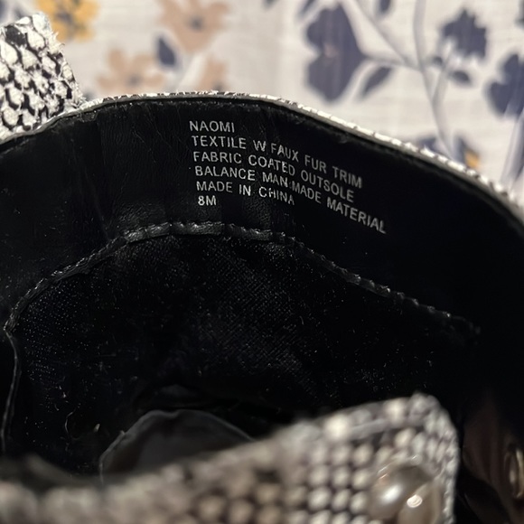 Faux Fur Snake skin combat boots - Picture 5 of 8